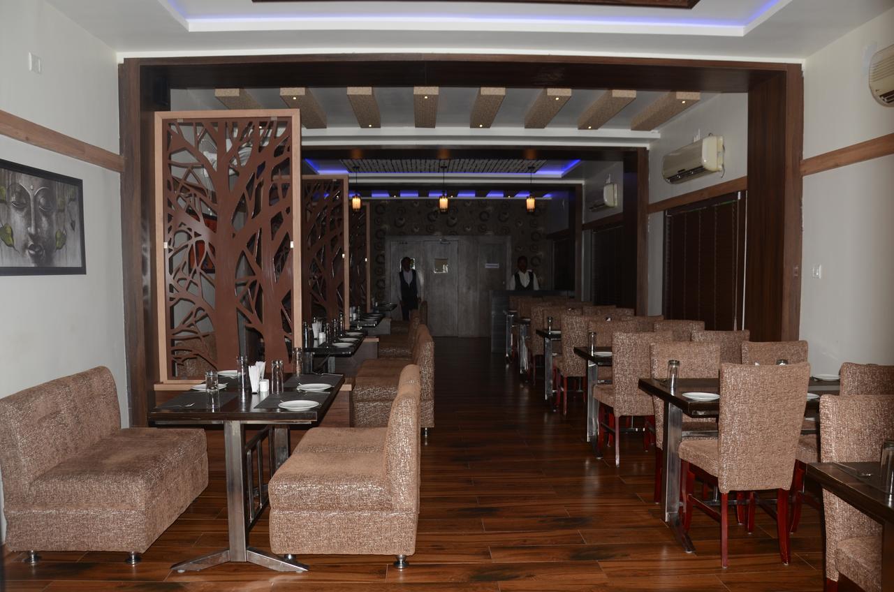 Hotel Triveni Balangir 외부 사진