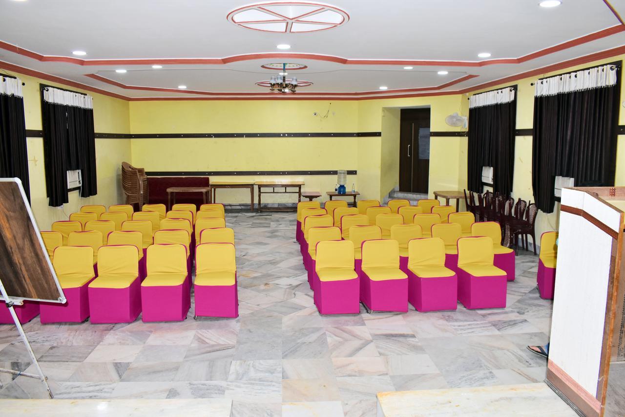 Hotel Triveni Balangir 외부 사진