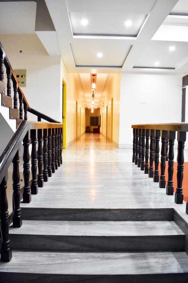 Hotel Triveni Balangir 외부 사진