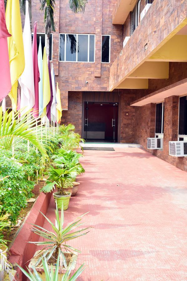 Hotel Triveni Balangir 외부 사진
