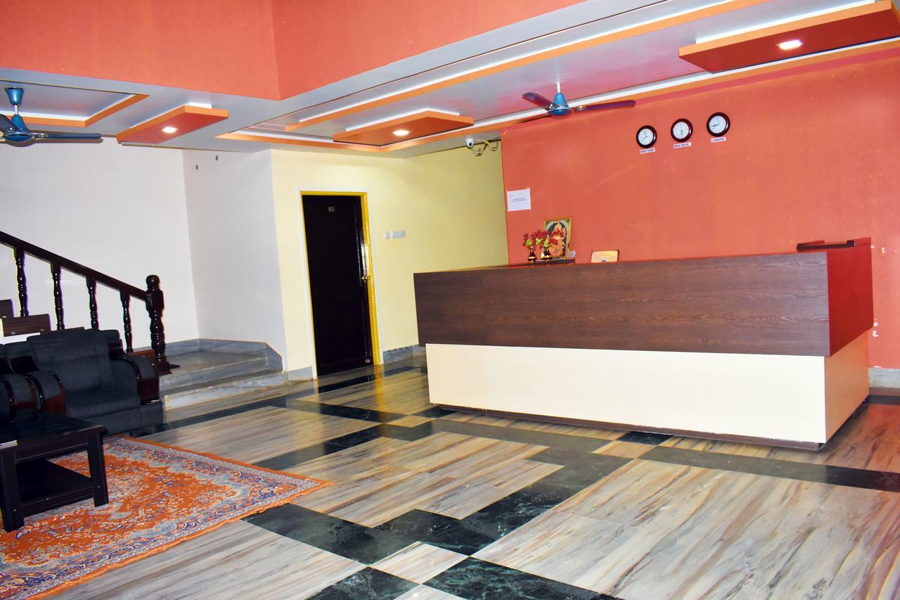 Hotel Triveni Balangir 외부 사진