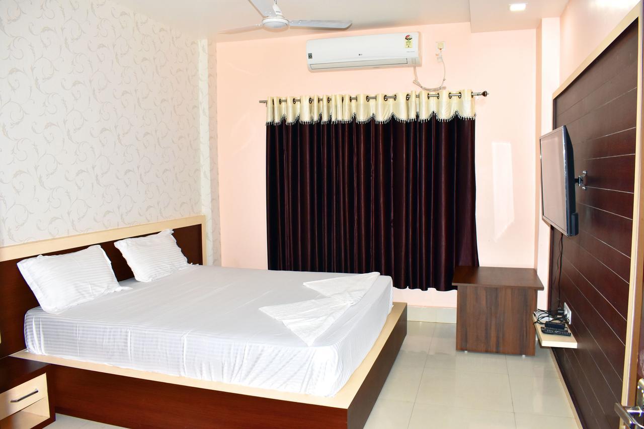 Hotel Triveni Balangir 외부 사진